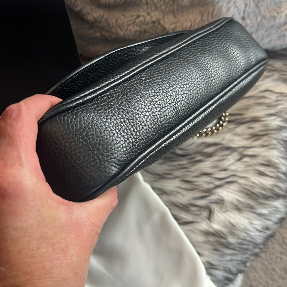 Gucci Soho Interlocking GG Black Leather Gold Chain Flap Shoulder Bag Purse - Picture 8 of 17